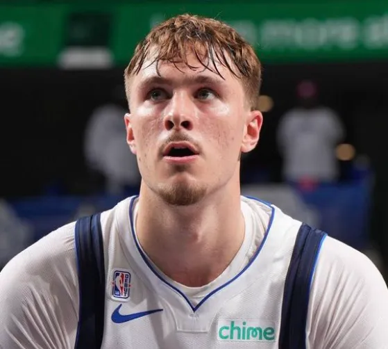 星空体育-弗拉格近10战场均22.1分6.2板5.8助1.4断1.3帽，命中率46.3%